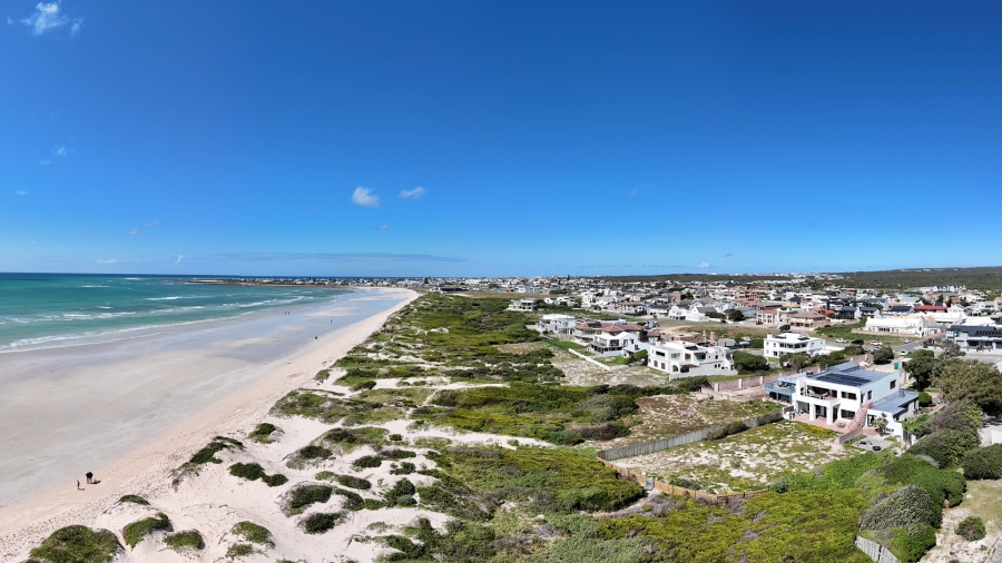 4 Bedroom Property for Sale in Struisbaai Western Cape